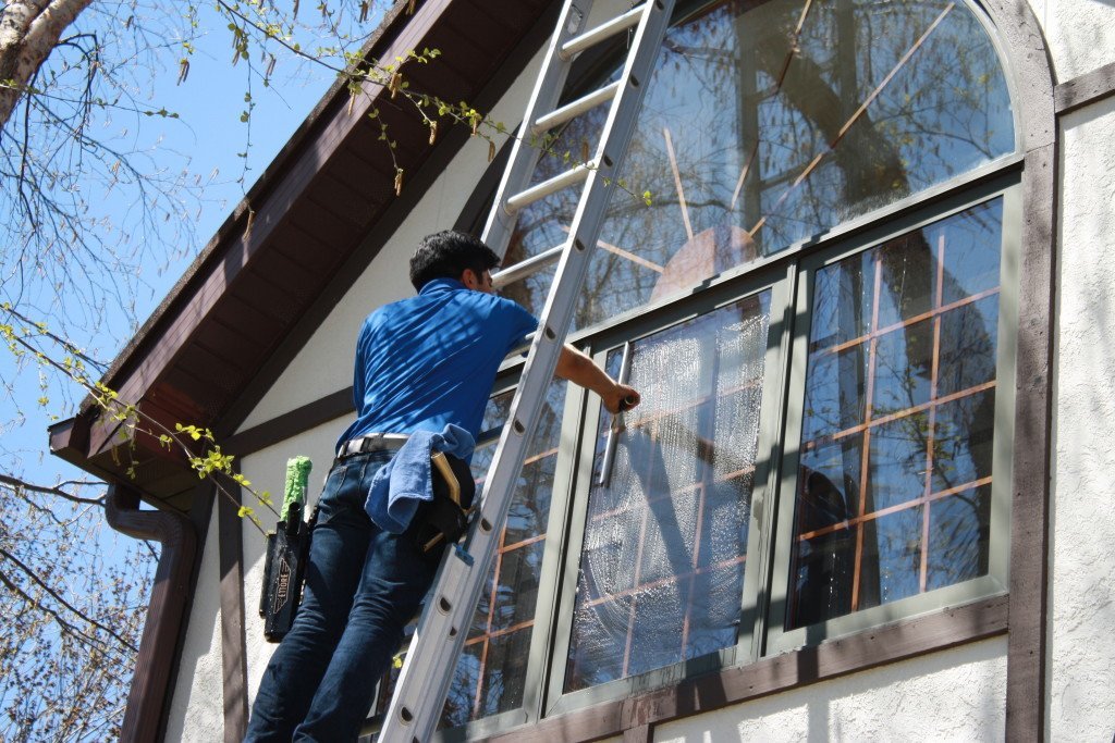 Residential-Window-cleaning (1)